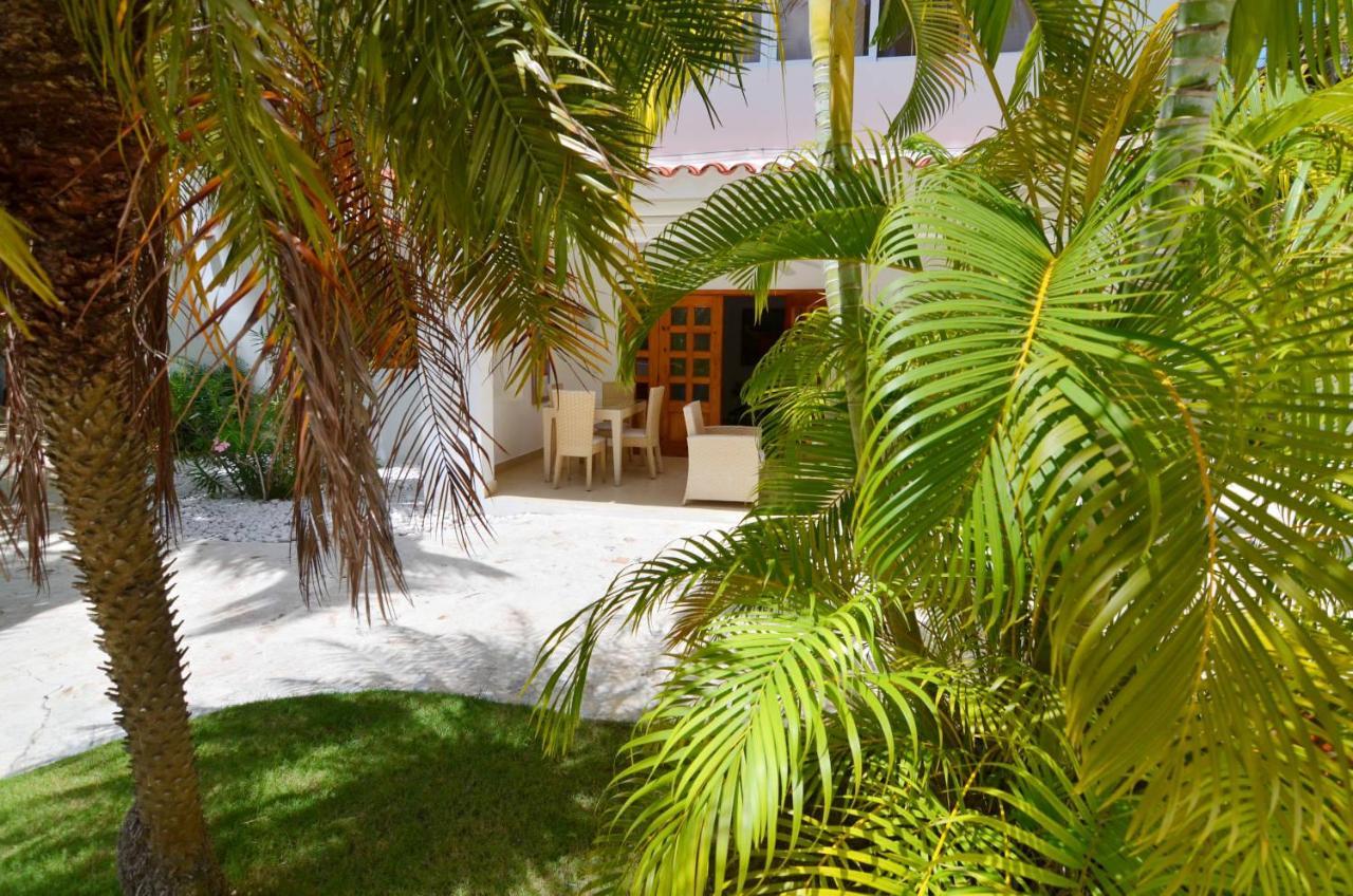 Villa with Garden View