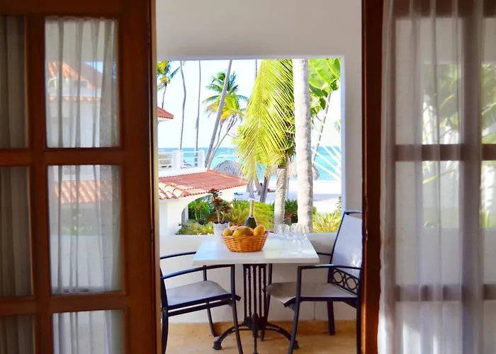 Beach Villas & Apartments Larimar